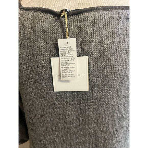 NWT Belle France Boho Gray Beaded Sweater Tunic Made in Italy w/ crocheted Hem M - Picture 6 of 15